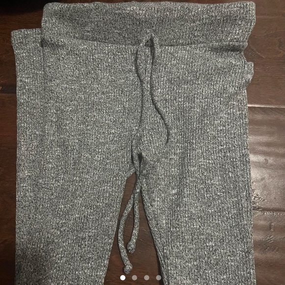 Fashion Nova Wanderlust Leggings - Picture 2 of 4